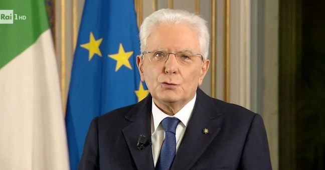Mattarella, unica strada contro il caos istituzionale Mattarella, unica strada contro il caos istituzionale